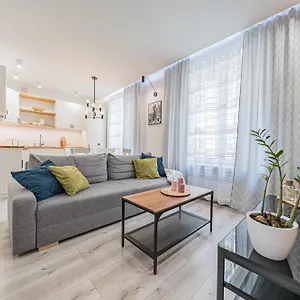 Glow - Chlebnicka Apartment