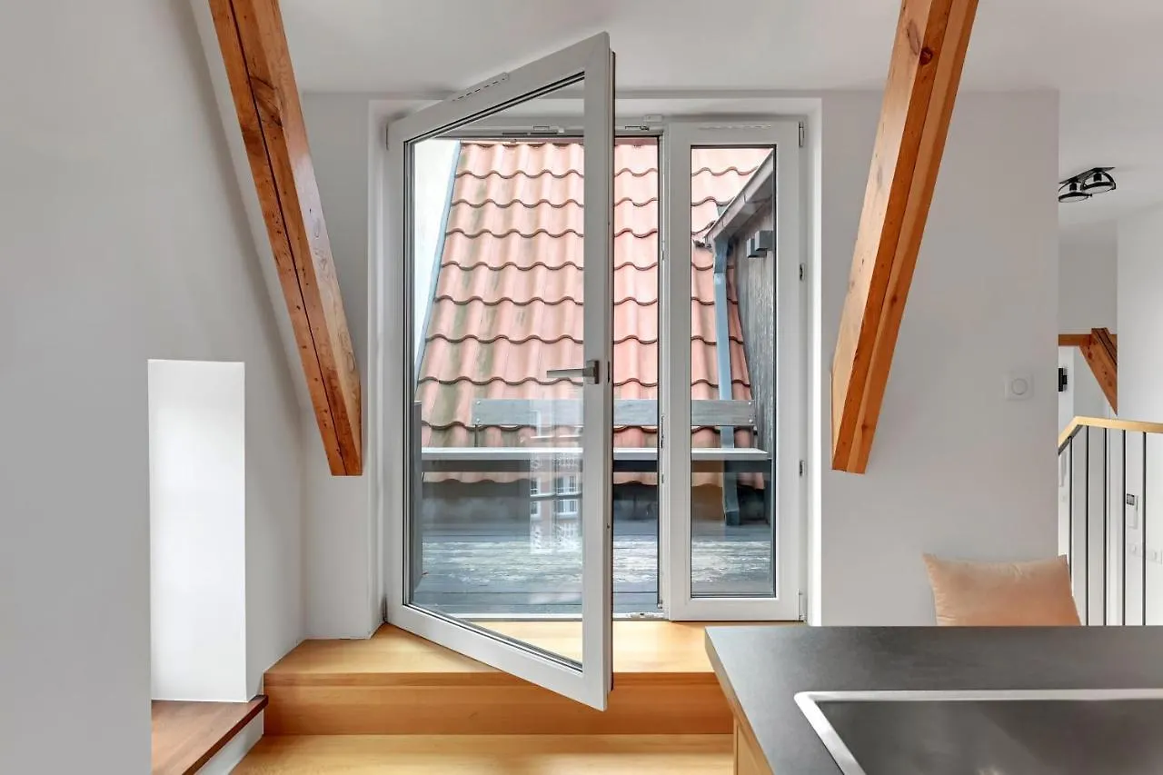 3-Level Apartment With A View Of St Mary'S Basilica By Downtown Apartments Danzica