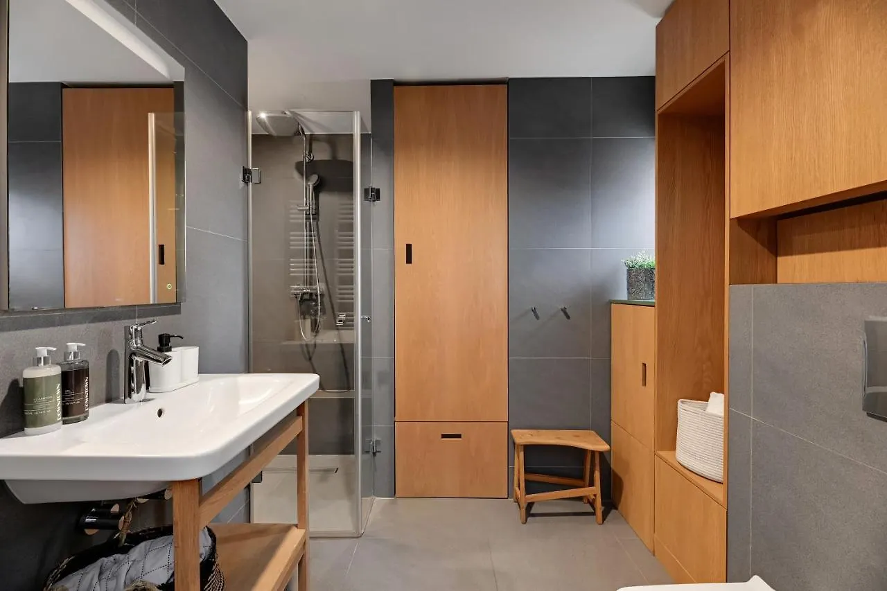 3-Level Apartment With A View Of St Mary'S Basilica By Downtown Apartments Danzica